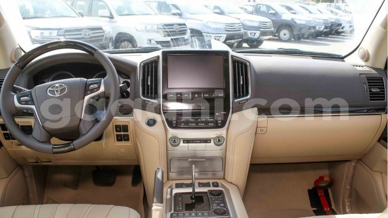 Big with watermark toyota land cruiser somalia import dubai 4187