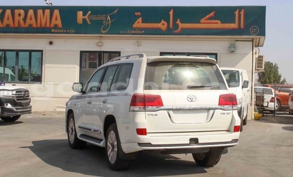Buy Import Toyota Land Cruiser White Car in Import - Dubai in Somalia Buy Import Toyota Land Cruiser White Car in Import - Dubai in Somalia