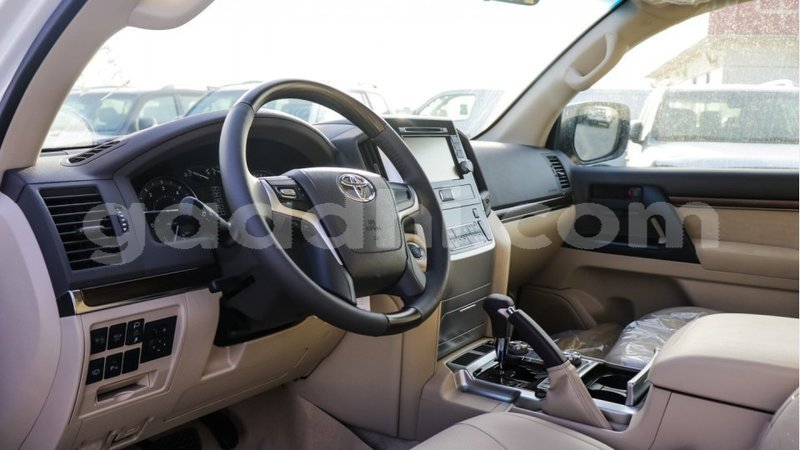 Big with watermark toyota land cruiser somalia import dubai 4189