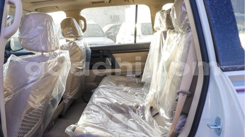 Big with watermark toyota land cruiser somalia import dubai 4189