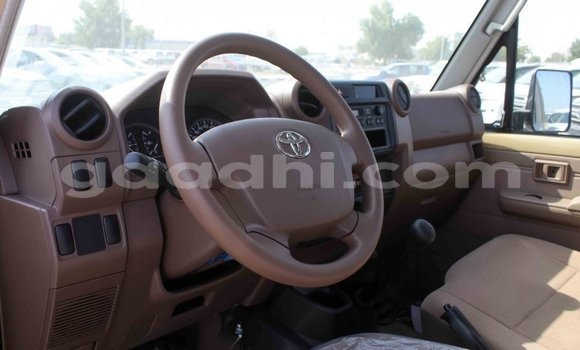 Buy Import Toyota Land Cruiser Beige Car in Import - Dubai in Somalia Buy Import Toyota Land Cruiser Beige Car in Import - Dubai in Somalia