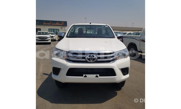 Nunua Imported Toyota Hilux Nyeupe Gari ndani ya Import - Dubai nchini Somalia Nunua Imported Toyota Hilux Nyeupe Gari ndani ya Import - Dubai nchini Somalia