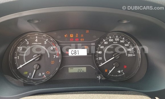 Nunua Imported Toyota Hilux Nyeupe Gari ndani ya Import - Dubai nchini Somalia Nunua Imported Toyota Hilux Nyeupe Gari ndani ya Import - Dubai nchini Somalia