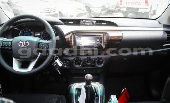 Buy Import Toyota Hilux White Car in Import - Dubai in Somalia Buy Import Toyota Hilux White Car in Import - Dubai in Somalia