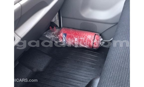 Nunua Imported Mitsubishi L400 Nyeupe Lori ndani ya Import - Dubai nchini Somalia Nunua Imported Mitsubishi L400 Nyeupe Lori ndani ya Import - Dubai nchini Somalia