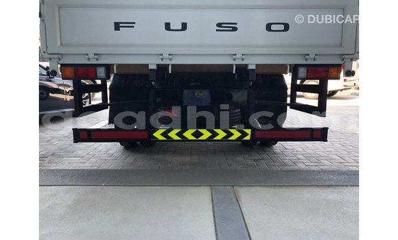 Buy Import Mitsubishi L400 White Truck in Import - Dubai in Somalia Buy Import Mitsubishi L400 White Truck in Import - Dubai in Somalia