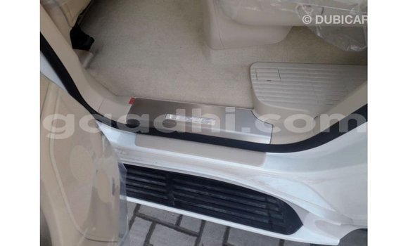 Imported Lexus LX White Makiinaa iti Import - Dubai keessatti Somalia keessatti Imported Lexus LX White Makiinaa iti Import - Dubai keessatti Somalia keessatti