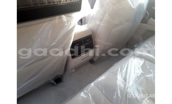 Imported Lexus LX White Makiinaa iti Import - Dubai keessatti Somalia keessatti Imported Lexus LX White Makiinaa iti Import - Dubai keessatti Somalia keessatti