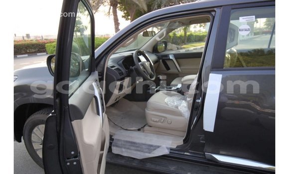 Nunua Imported Toyota Prado Nyingine Gari ndani ya Import - Dubai nchini Somalia Nunua Imported Toyota Prado Nyingine Gari ndani ya Import - Dubai nchini Somalia