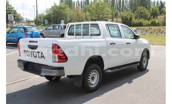 Buy Import Toyota Hilux White Car in Import - Dubai in Somalia Buy Import Toyota Hilux White Car in Import - Dubai in Somalia