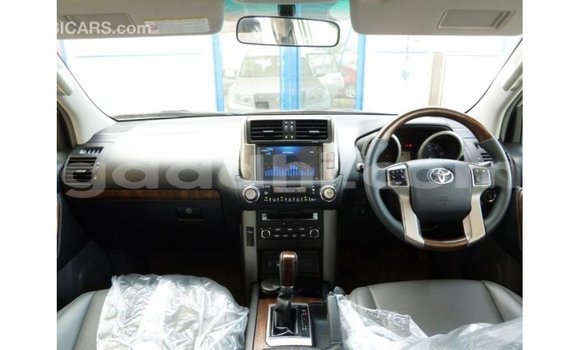 Acheter Import Voiture Toyota Prado Autre à Import - Dubai, Somalie Acheter Import Voiture Toyota Prado Autre à Import - Dubai, Somalie