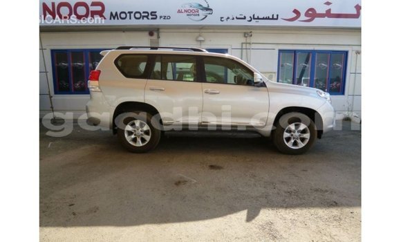 Acheter Import Voiture Toyota Prado Autre à Import - Dubai, Somalie Acheter Import Voiture Toyota Prado Autre à Import - Dubai, Somalie