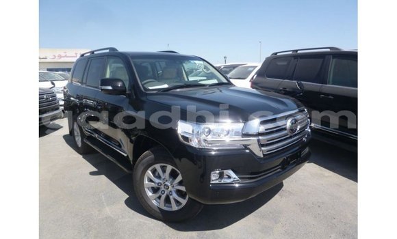 ይግዙ Imported Toyota Land Cruiser ጥቁር መኪና በ Import - Dubai በ ሶማሊያ ይግዙ Imported Toyota Land Cruiser ጥቁር መኪና በ Import - Dubai በ ሶማሊያ
