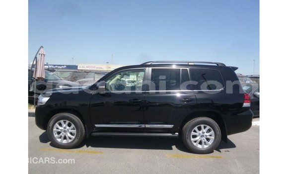 ይግዙ Imported Toyota Land Cruiser ጥቁር መኪና በ Import - Dubai በ ሶማሊያ ይግዙ Imported Toyota Land Cruiser ጥቁር መኪና በ Import - Dubai በ ሶማሊያ