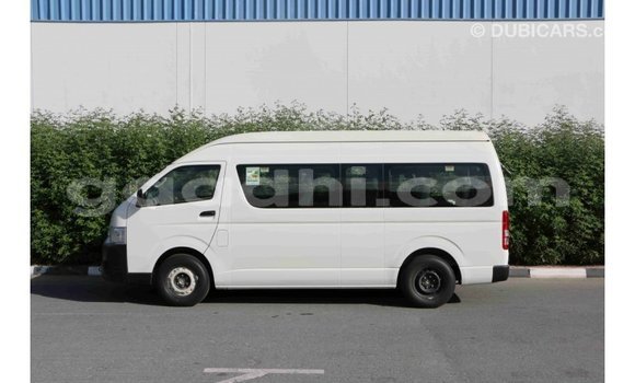 Buy Import Toyota Hiace White Car in Import - Dubai in Somalia Buy Import Toyota Hiace White Car in Import - Dubai in Somalia