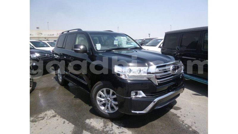 Big with watermark toyota land cruiser somalia import dubai 4218