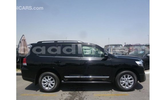 Acheter Import Voiture Toyota Land Cruiser Noir à Import - Dubai, Somalie Acheter Import Voiture Toyota Land Cruiser Noir à Import - Dubai, Somalie