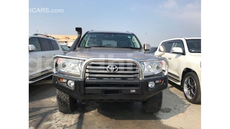 Big with watermark toyota land cruiser somalia import dubai 4219