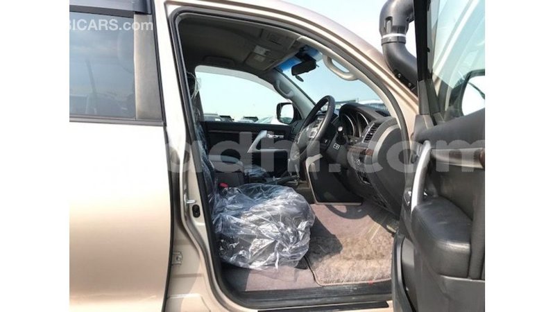 Big with watermark toyota land cruiser somalia import dubai 4219