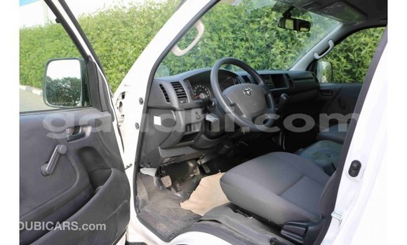 Buy Import Toyota Hiace White Car in Import - Dubai in Somalia Buy Import Toyota Hiace White Car in Import - Dubai in Somalia
