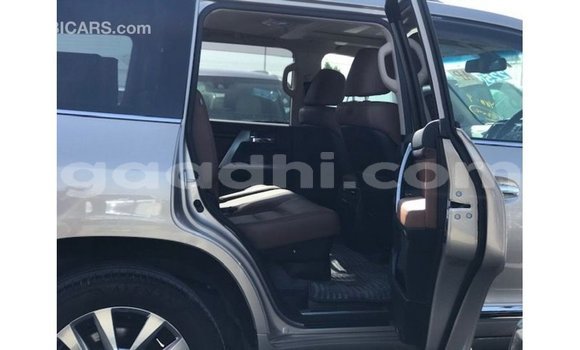 Acheter Import Voiture Toyota Land Cruiser Autre à Import - Dubai, Somalie Acheter Import Voiture Toyota Land Cruiser Autre à Import - Dubai, Somalie