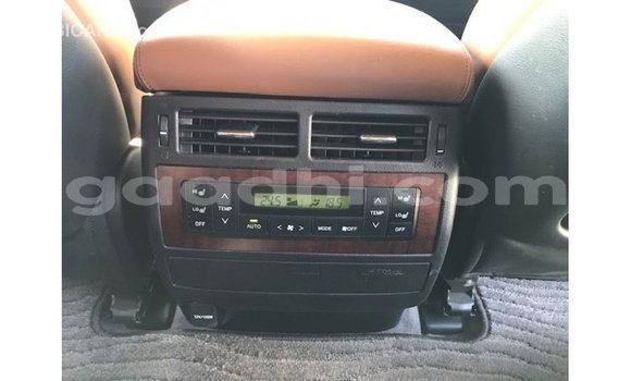 Acheter Import Voiture Toyota Land Cruiser Autre à Import - Dubai, Somalie Acheter Import Voiture Toyota Land Cruiser Autre à Import - Dubai, Somalie