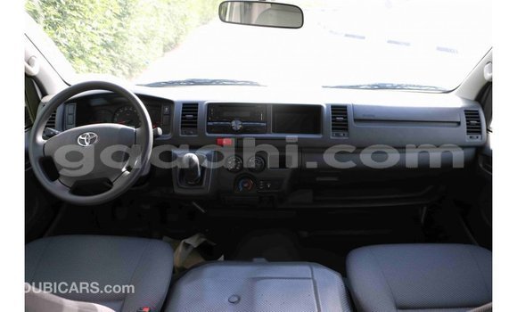 Buy Import Toyota Hiace White Car in Import - Dubai in Somalia Buy Import Toyota Hiace White Car in Import - Dubai in Somalia