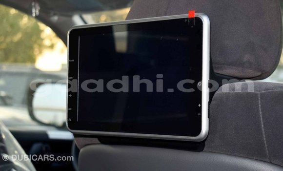 اشتري Imported Toyota Land Cruiser أبيض سيارة في Import - Dubai في الصومال اشتري Imported Toyota Land Cruiser أبيض سيارة في Import - Dubai في الصومال