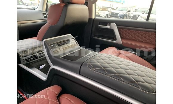 اشتري Imported Toyota Land Cruiser أسود سيارة في Import - Dubai في الصومال اشتري Imported Toyota Land Cruiser أسود سيارة في Import - Dubai في الصومال