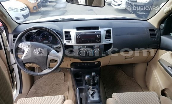 Imported Toyota Fortuner White Makiinaa iti Import - Dubai keessatti Somalia keessatti Imported Toyota Fortuner White Makiinaa iti Import - Dubai keessatti Somalia keessatti