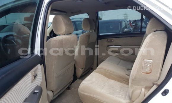 Imported Toyota Fortuner White Makiinaa iti Import - Dubai keessatti Somalia keessatti Imported Toyota Fortuner White Makiinaa iti Import - Dubai keessatti Somalia keessatti
