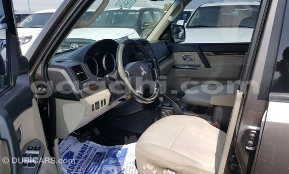 Imported Mitsubishi Pajero Brown Makiinaa iti Import - Dubai keessatti Somalia keessatti Imported Mitsubishi Pajero Brown Makiinaa iti Import - Dubai keessatti Somalia keessatti