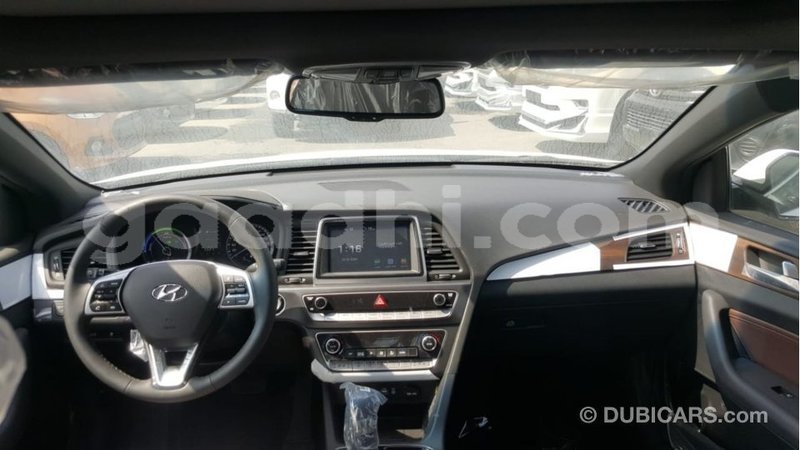 Big with watermark hyundai sonata somalia import dubai 4227
