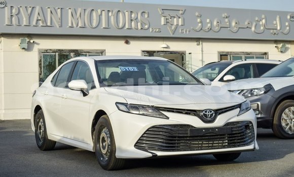 اشتري Imported Toyota Camry أبيض سيارة في Import - Dubai في الصومال اشتري Imported Toyota Camry أبيض سيارة في Import - Dubai في الصومال