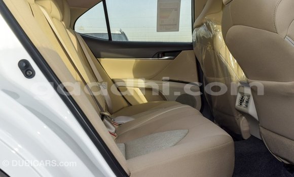 اشتري Imported Toyota Camry أبيض سيارة في Import - Dubai في الصومال اشتري Imported Toyota Camry أبيض سيارة في Import - Dubai في الصومال