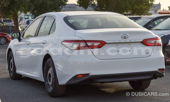 اشتري Imported Toyota Camry أبيض سيارة في Import - Dubai في الصومال اشتري Imported Toyota Camry أبيض سيارة في Import - Dubai في الصومال
