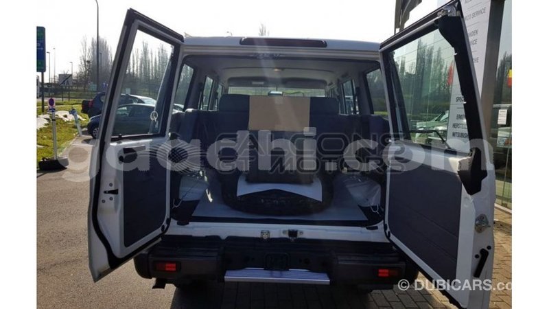 Big with watermark toyota land cruiser somalia import dubai 4235