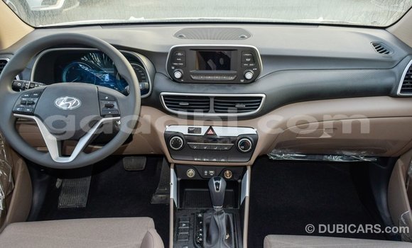 اشتري Imported Hyundai Tucson أبيض سيارة في Import - Dubai في الصومال اشتري Imported Hyundai Tucson أبيض سيارة في Import - Dubai في الصومال