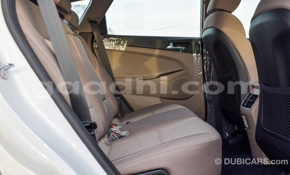 اشتري Imported Hyundai Tucson أبيض سيارة في Import - Dubai في الصومال اشتري Imported Hyundai Tucson أبيض سيارة في Import - Dubai في الصومال