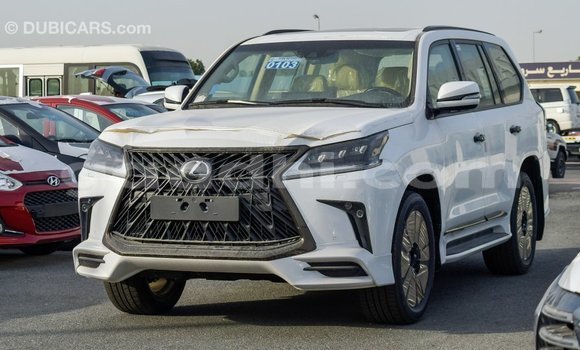اشتري Imported Lexus LX أبيض سيارة في Import - Dubai في الصومال اشتري Imported Lexus LX أبيض سيارة في Import - Dubai في الصومال