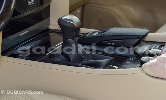 اشتري Imported Lexus LX أبيض سيارة في Import - Dubai في الصومال اشتري Imported Lexus LX أبيض سيارة في Import - Dubai في الصومال