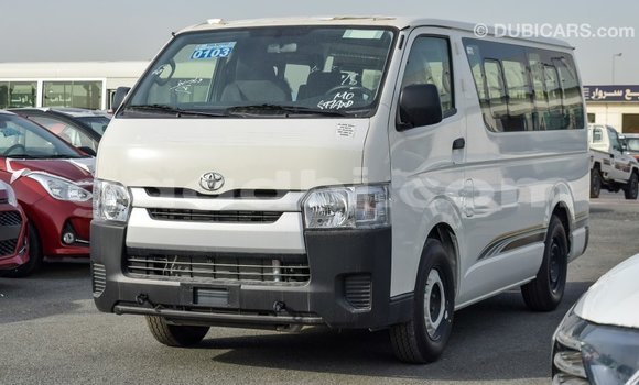 اشتري Imported Toyota Hiace أبيض سيارة في Import - Dubai في الصومال اشتري Imported Toyota Hiace أبيض سيارة في Import - Dubai في الصومال