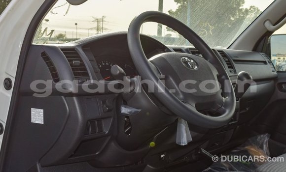 اشتري Imported Toyota Hiace أبيض سيارة في Import - Dubai في الصومال اشتري Imported Toyota Hiace أبيض سيارة في Import - Dubai في الصومال