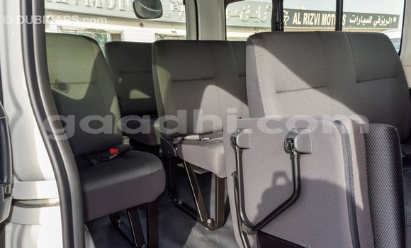 اشتري Imported Toyota Hiace أبيض سيارة في Import - Dubai في الصومال اشتري Imported Toyota Hiace أبيض سيارة في Import - Dubai في الصومال