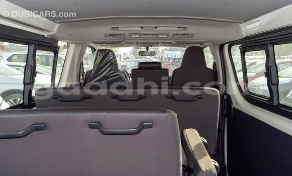 اشتري Imported Toyota Hiace أبيض سيارة في Import - Dubai في الصومال اشتري Imported Toyota Hiace أبيض سيارة في Import - Dubai في الصومال