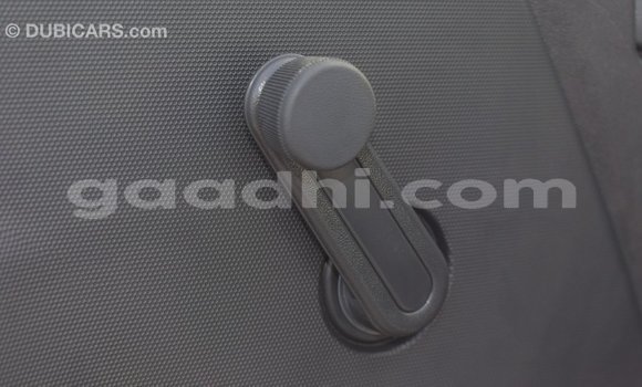 اشتري Imported Toyota Hiace أبيض سيارة في Import - Dubai في الصومال اشتري Imported Toyota Hiace أبيض سيارة في Import - Dubai في الصومال