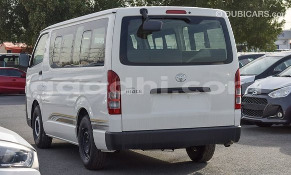 اشتري Imported Toyota Hiace أبيض سيارة في Import - Dubai في الصومال اشتري Imported Toyota Hiace أبيض سيارة في Import - Dubai في الصومال