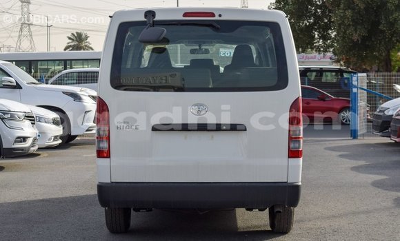 اشتري Imported Toyota Hiace أبيض سيارة في Import - Dubai في الصومال اشتري Imported Toyota Hiace أبيض سيارة في Import - Dubai في الصومال