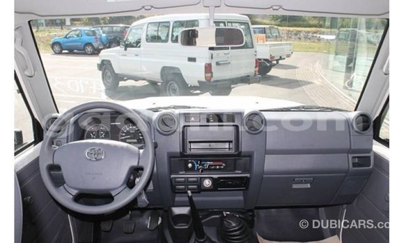 Buy Import Toyota Land Cruiser White Car in Import - Dubai in Somalia Buy Import Toyota Land Cruiser White Car in Import - Dubai in Somalia