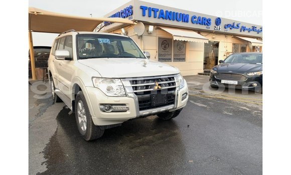 اشتري Imported Mitsubishi Pajero أسود سيارة في Import - Dubai في الصومال اشتري Imported Mitsubishi Pajero أسود سيارة في Import - Dubai في الصومال